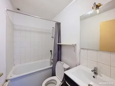 studio 1 pièce 19 m²
