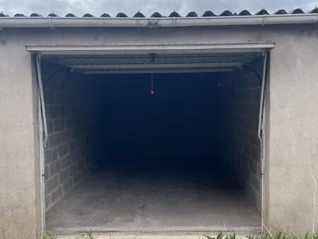 garage à louer haspres – 65 / mois