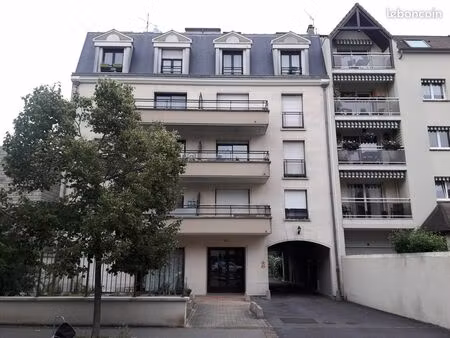 le plessis-trevise – studio de 33 2 m2 + parking