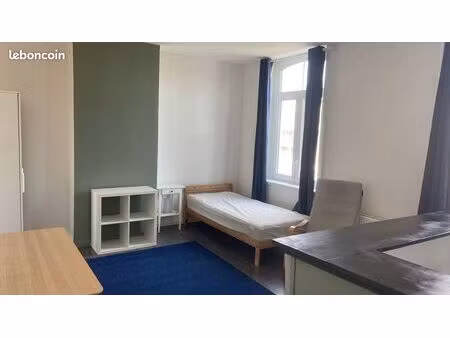 chambre meublée avec kitchenette proche catho vauban et métro