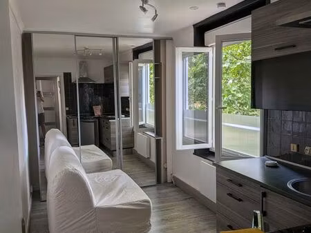 studio 510 (eau  électricité  chauffage inclus)