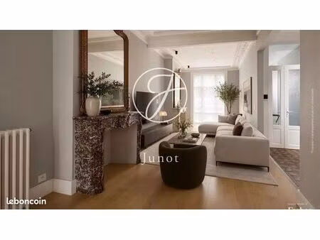 maison 9 pièces 178 m²