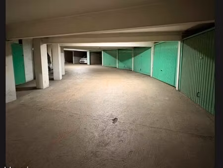 garage dans résidence sécurisé