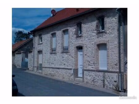 maison de 135m2 habitable  localisée à vrigny (proche gueux)