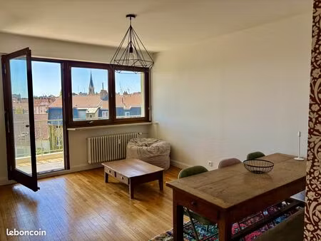 appartement 3 pièces 69 m²
