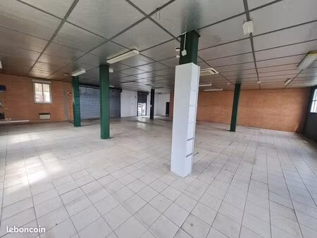 local commercial 650 m² caraman