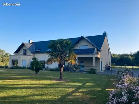 propriété 13 pièces 372m² 1 5ha