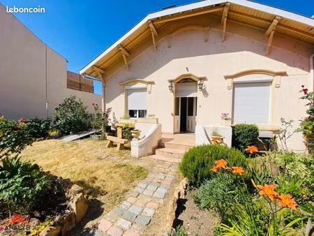 maison 5 pièces 90 m²