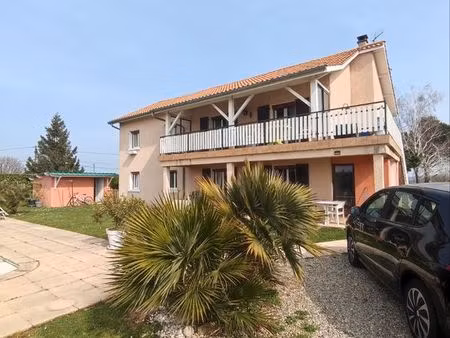 maison avec 2 appartement