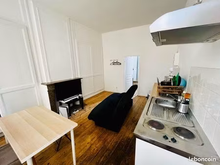 t2 meublé 28 m² – hyper-centre de saint-omer
