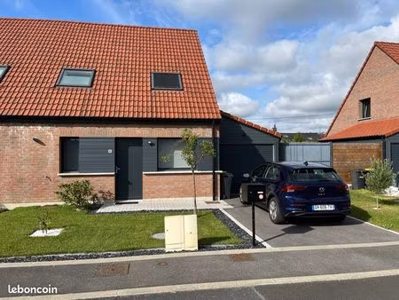 maison semi-individuelle de lotissement – 3 chambres – garage