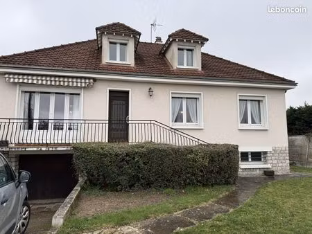 maison 7 pièces 135 m²
