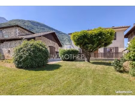 maison 5 pièces 106 m²