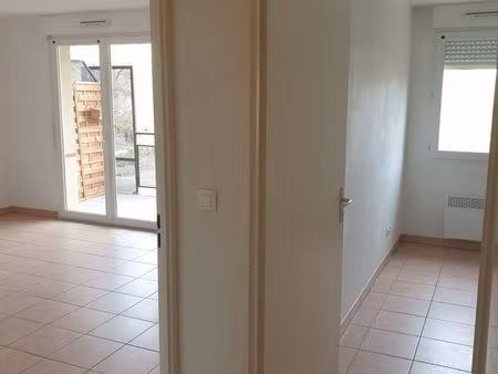 t2 42 m² avec terrasse et parking – proche airbus