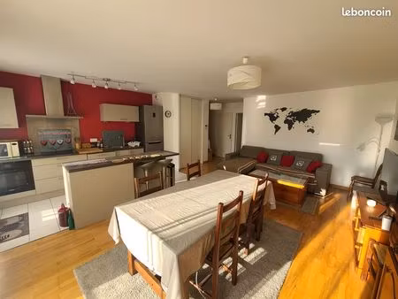 beau t3 meublé de 72m² avec terrasse – proche chu / botanique