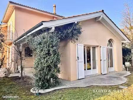 maison 5 pièces 150 m²