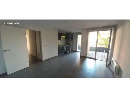 t3 récent de 67 m² à castanet