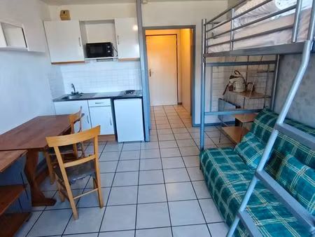 studio 21m² proche cézeaux et chu
