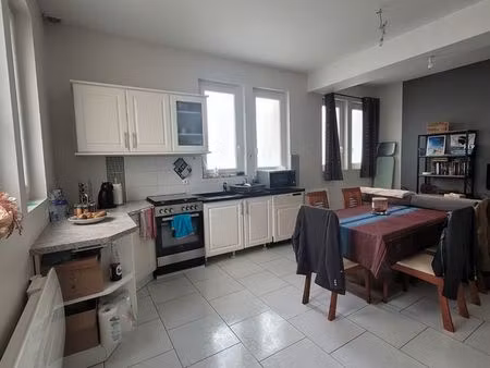 à louer : appartement f3 - 61.34 m2 - proche amboise