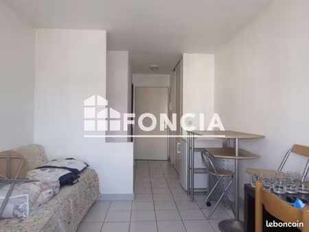 studio 1 pièce 18 m²