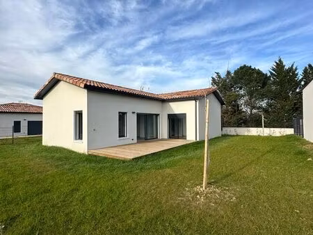 maison t4 récente 90 m² – ayguesvives