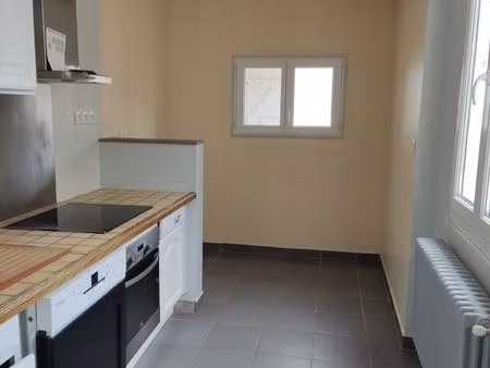 location maison t3/t4 tours près centre