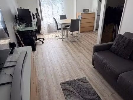 à vendre - studio de 30 28m2 à louvres