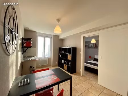 beaupre centre - charmant studio meublé tout équipé