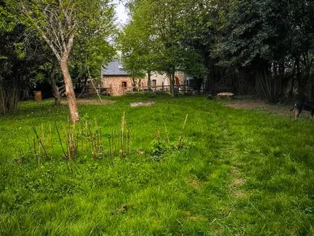 maison de campagne 70 m2 garage terrain 2200 m2 dépendance