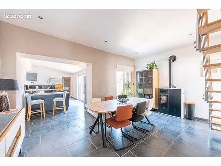 maison 7 pièces 134 m²