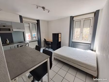 studio meublé 21m² cours fauriel