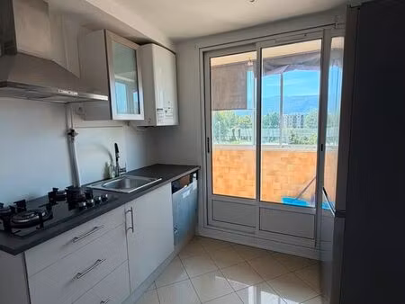appartement t4 rénové de 62 m² – saint-martin-d’hères (38400) – 795 /mois cc