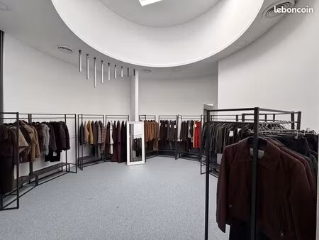 local commercial 245 m² metz