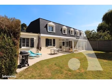 maison 7 pièces 147 m²