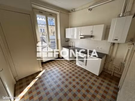 appartement 3 pièces 69 m²