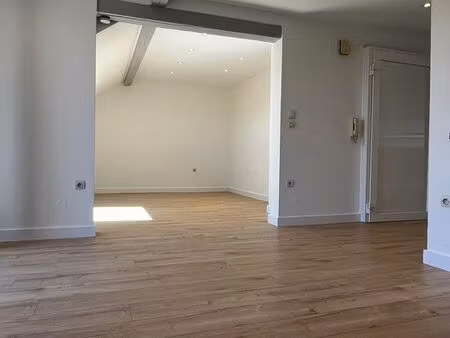 appartement 3 pièces 56m²