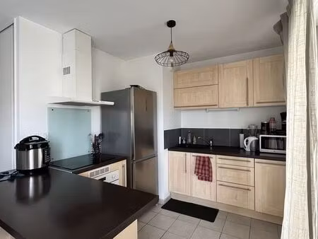 t2 meublé avec terrasse + garage - saint-martin-d'hères (quartier henry wallon)