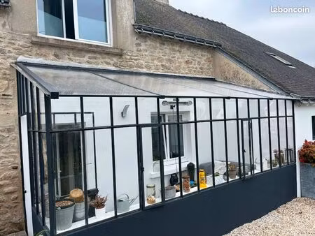 longère rénovée 100 m² – noyalo – 10 min vannes – terrain 435 m²
