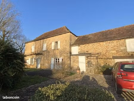 propriété 5 pièces 181 m²