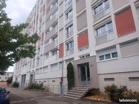 t4 traversant 78 m² – excellente situation  lumineux  sans travaux – dpe c/c – 142 000