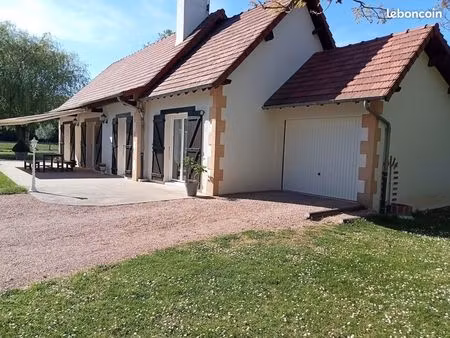 maison et son étang