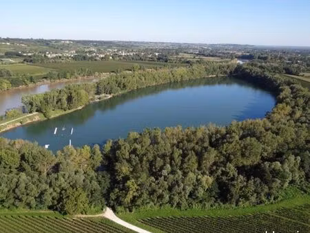 vends lac de loisirs