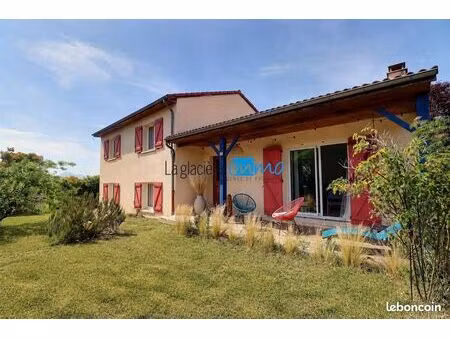 maison 6 pièces 128 m²