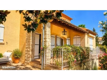 belle maison d'architecte de 170 m² à montpellier  quartier la martelle