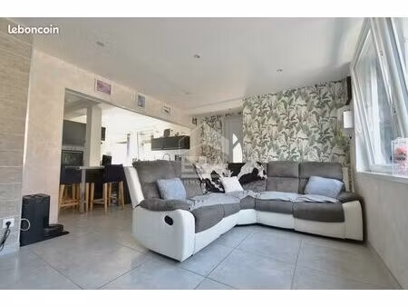 maison 6 pièces 110 m²