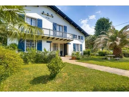 maison 7 pièces 158 m²