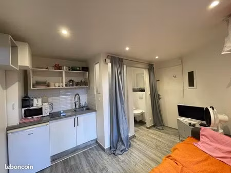 studio 1 pièce 22 m²