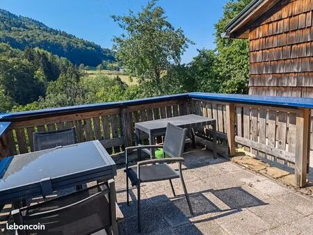 charmant duplex meublé avec terrasse dans ancienne ferme à louer