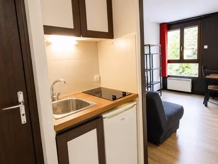 studio 19m2 prarion + cave et parking