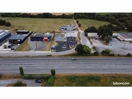 entrepôt neuf visible de la rn24